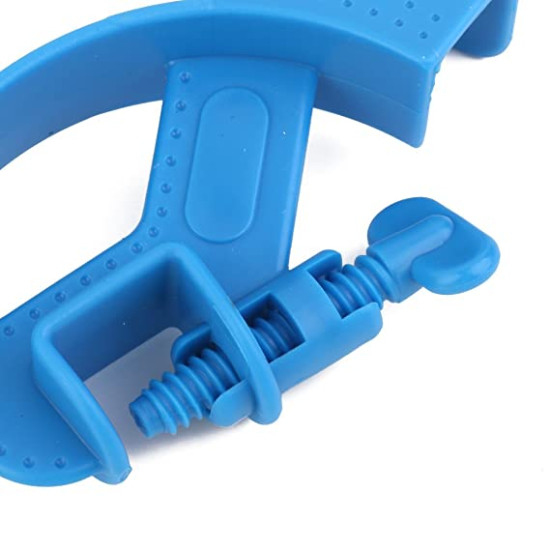 Hose Holder for Aquarium Fish Tank Filtration Tube/Pipe Holder with Screw Type Blue Color Plastic Hose Holder for Aquarium Fish Tank Filtration Tube/Pipe Holder with Screw Type Blue Color Plastic